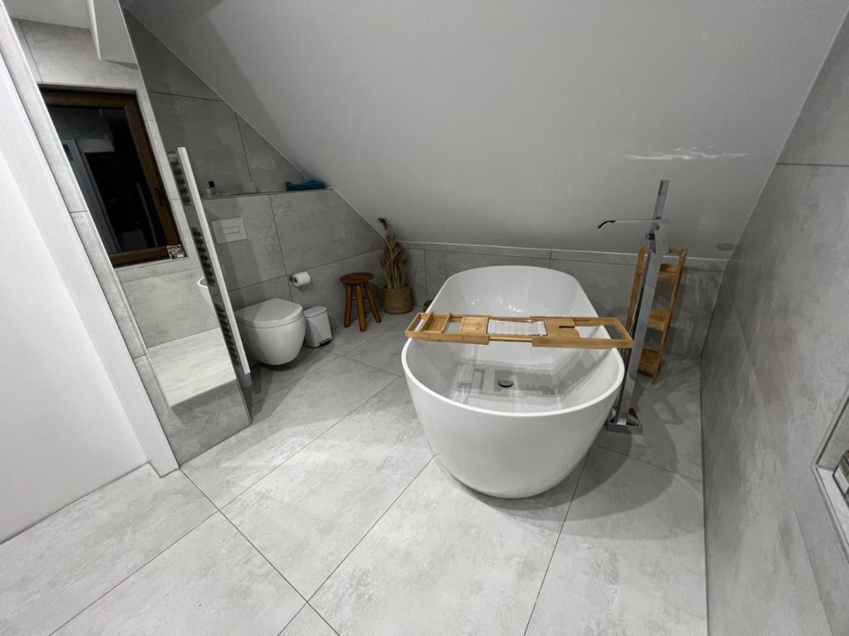Wellness Am Morgengau Mit Whirlpool Und Sauna Rotterode Exterior foto